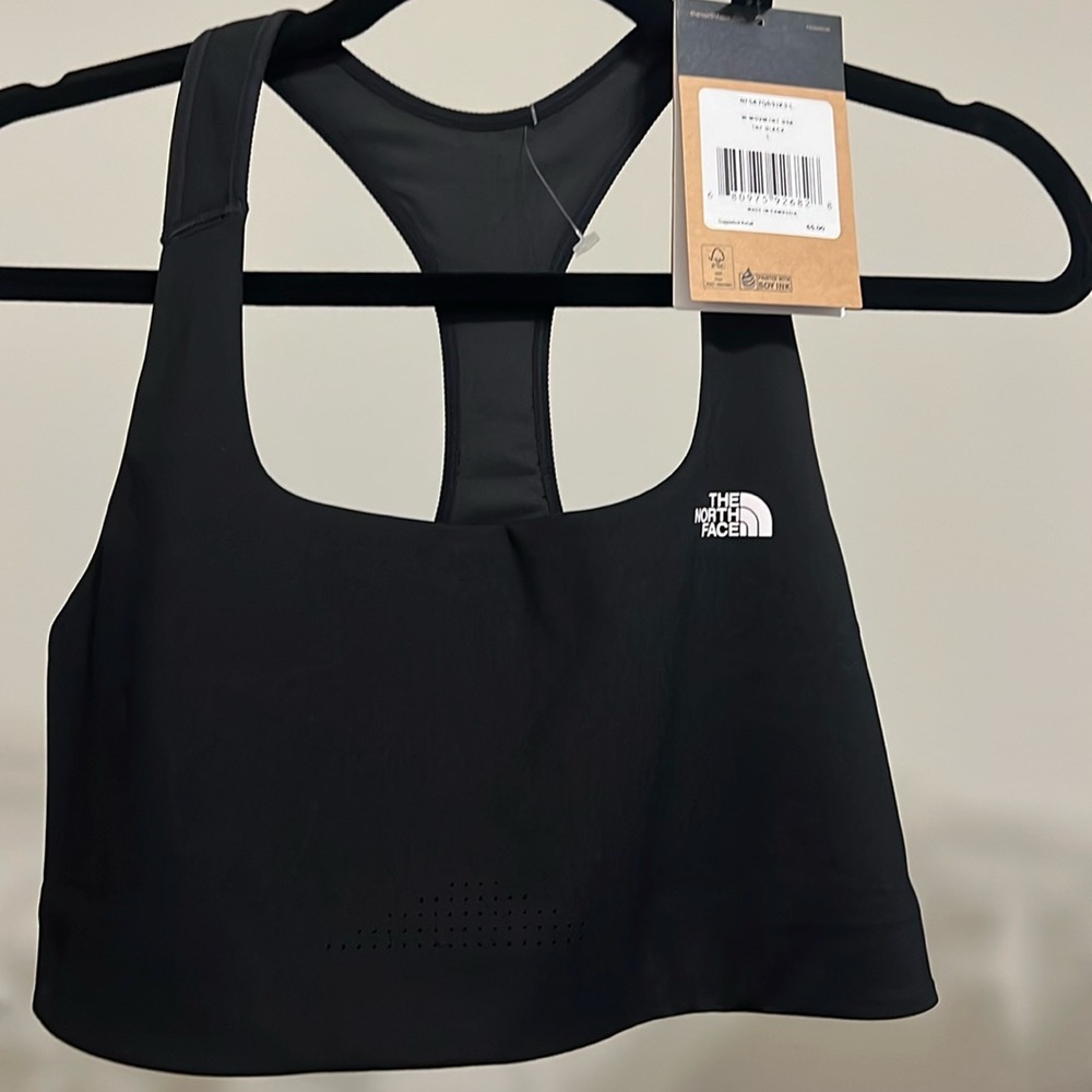The North Face movmynt sports bra. Size L. TNF black. NWT